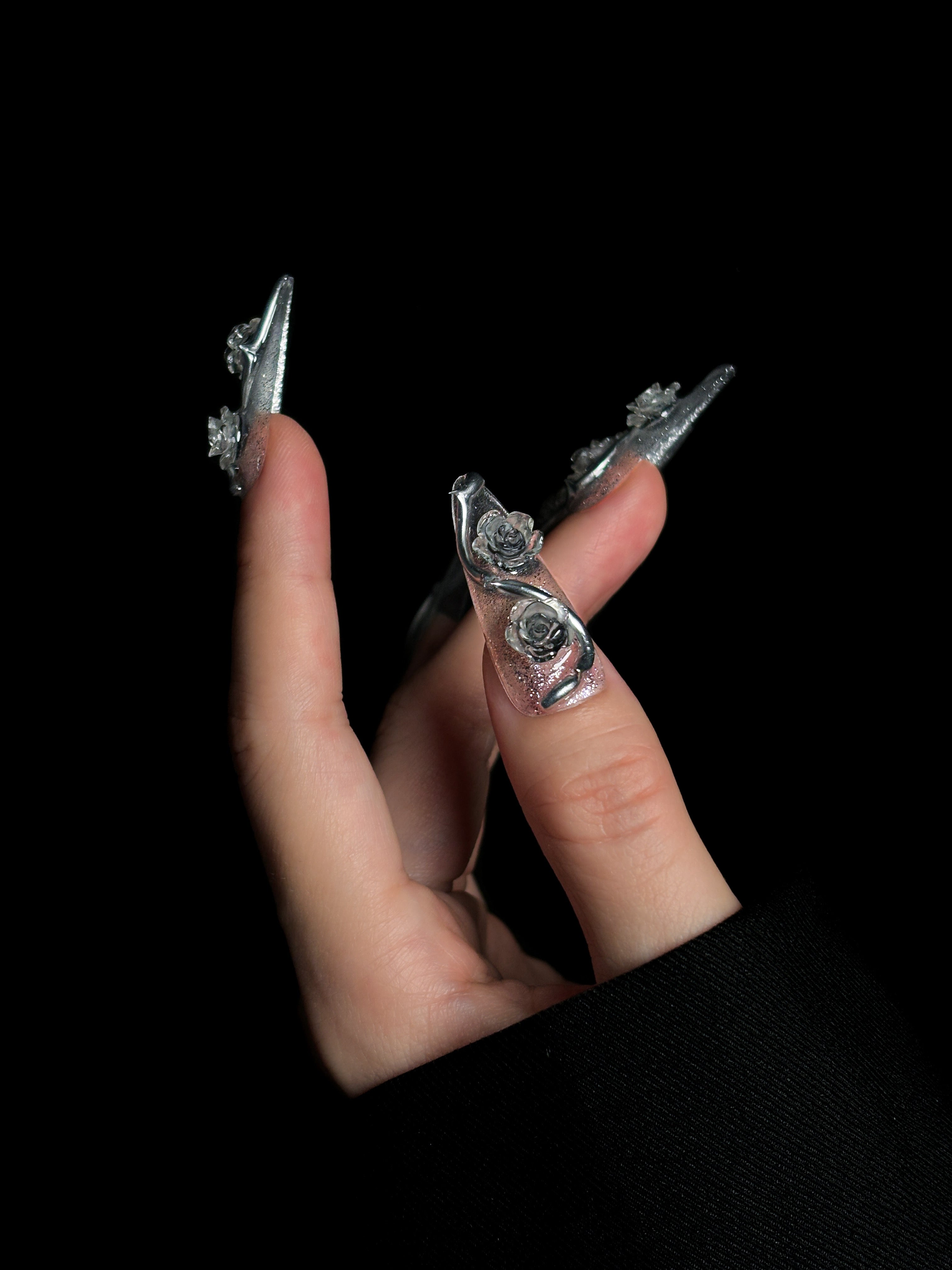 Widow – AURA NAILS