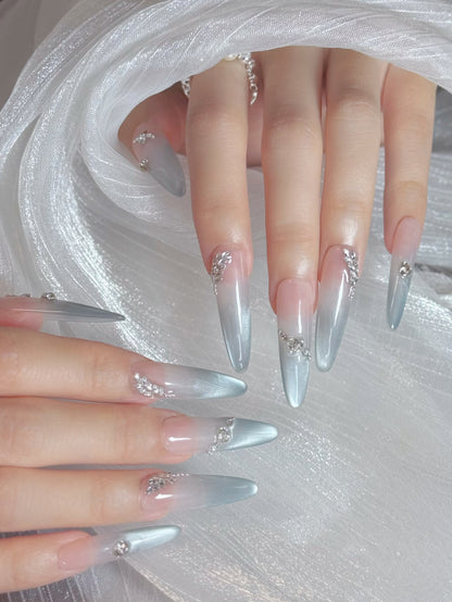 Silver Ombre Cat Eye 3D Press-On Nails – The Snow Empress
