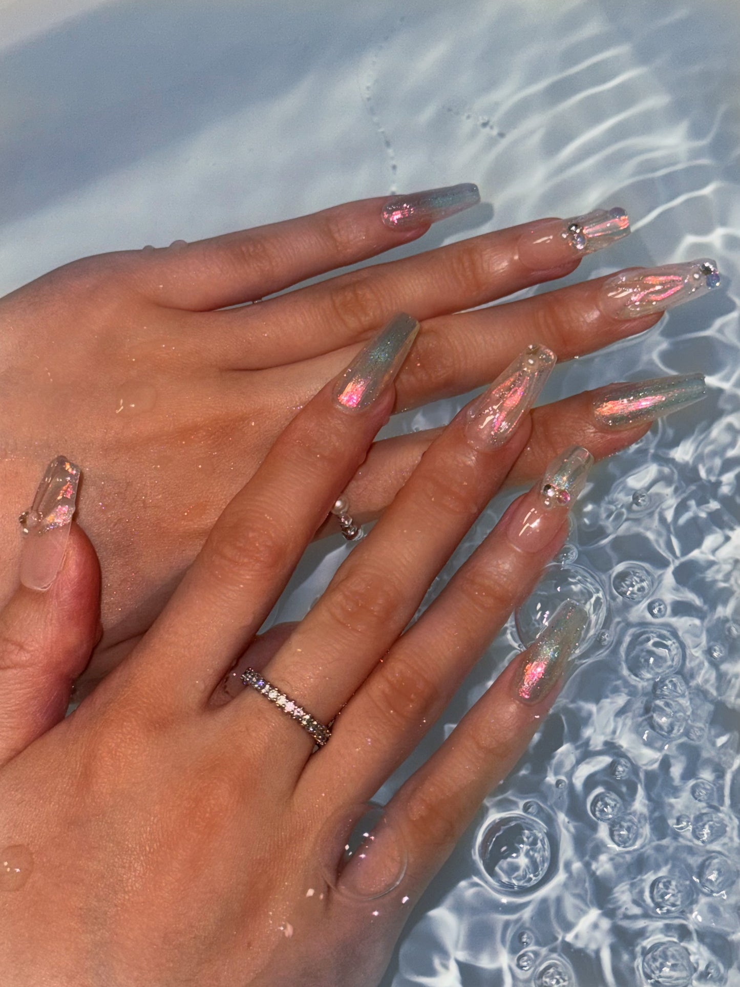 Iridescent Mermaid Pearl 3D Press-On Nails – The Alluring Mermaid